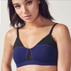 Fabletics Sarita Sports Bra top Black Blue Mesh